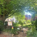 Elegant Georgian Apartment Near Clifton Village